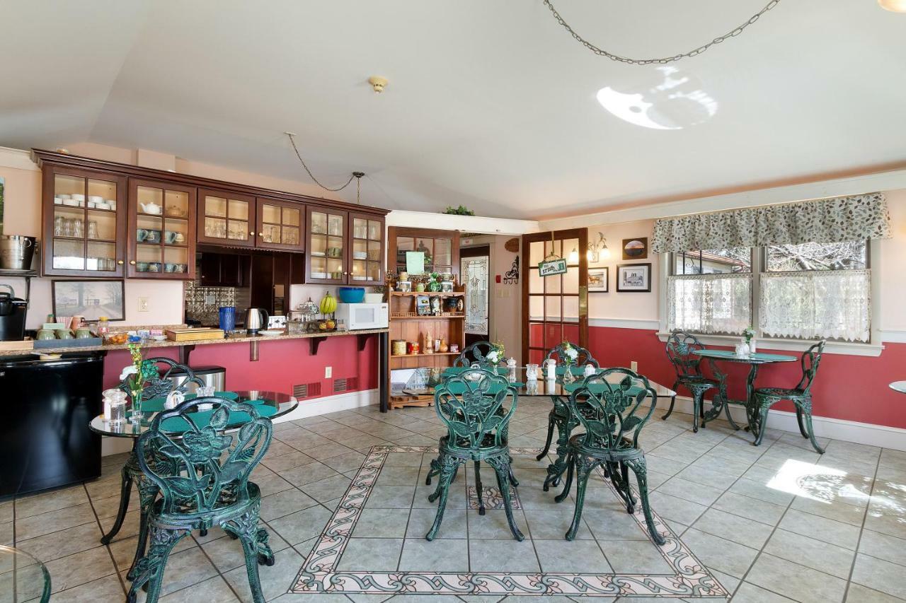 After Eight Bed And Breakfast Ronks Exterior foto